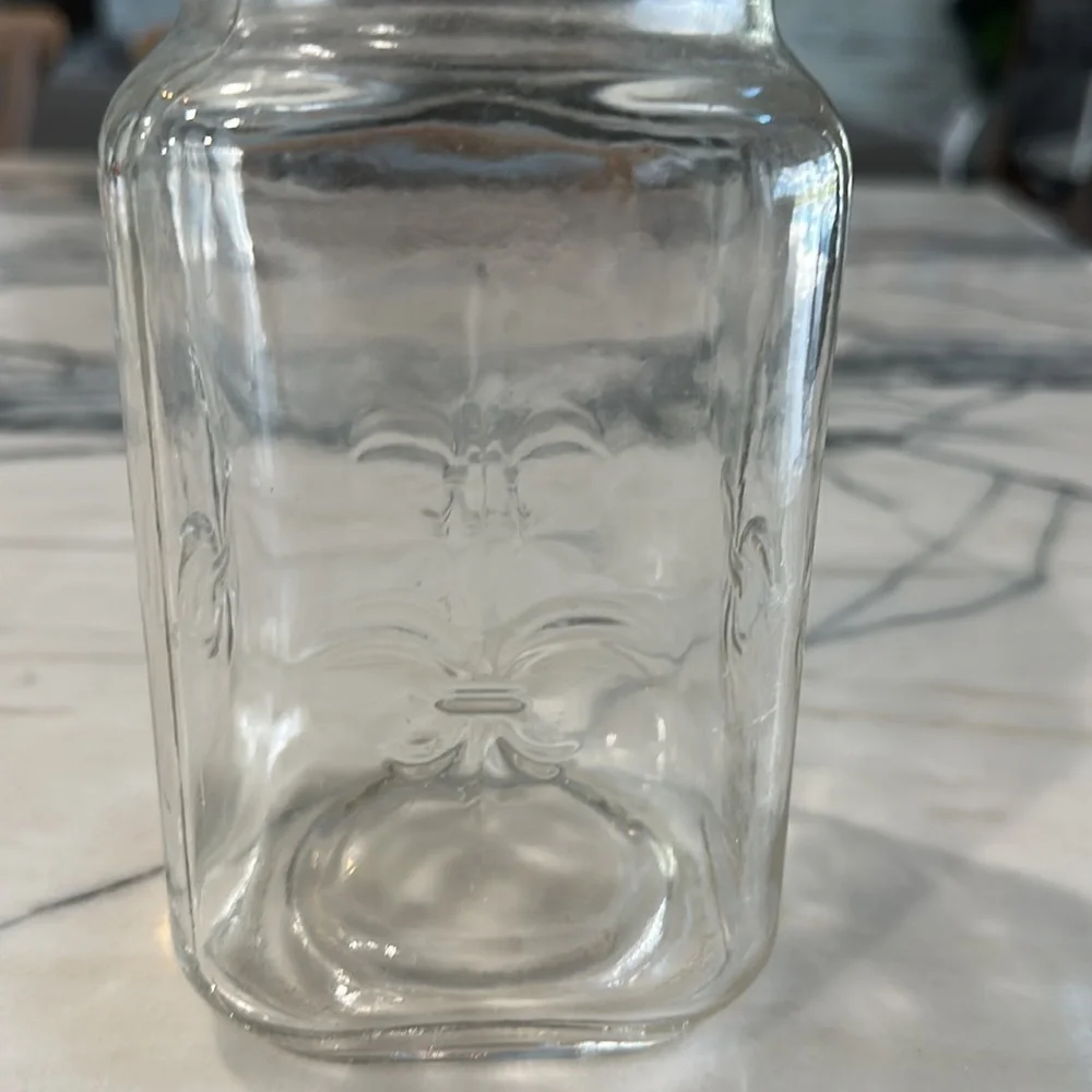 Vintage Anchor Hocking Fleur De Lis Apothecary Jar w/ Lid